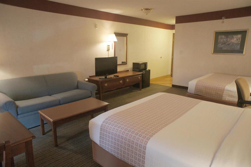 Express - Downtown By Ihg Hotel 3*